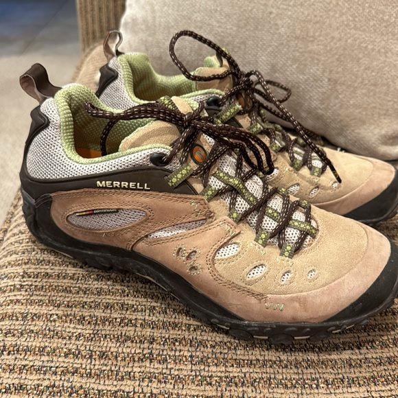 MERRELL Chameleon Ventilator - Picture 2 of 6